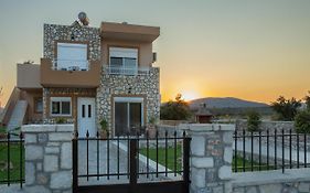 Electi Apartments Charaki